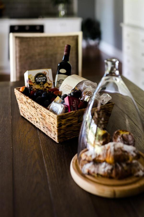 Walnut Tree Cottages Whorouly Екстер'єр фото